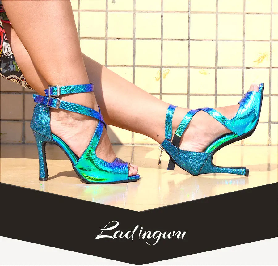 Chaussures danse Marianne coloris bleu ou argent Talons de 6 à 10cm