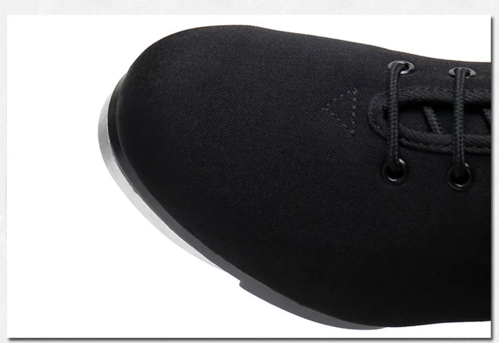 Chaussures de Claquettes unisexe Claude coloris noir ou rouge