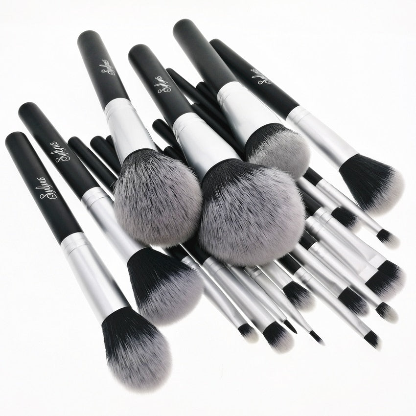 Set de 18 pinceaux à maquillage