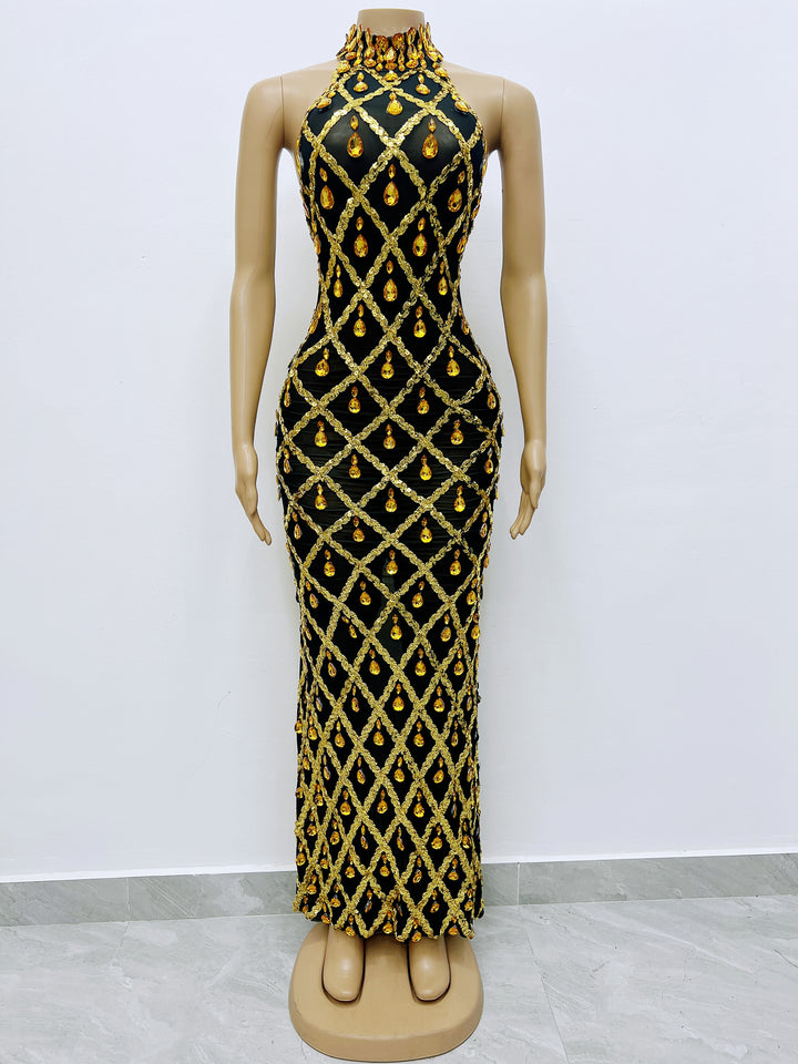 Robe longue sans manches col haut avec paillettes et strass