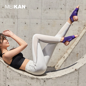 Socquettes sport à bouts ouverts anti-dérapants