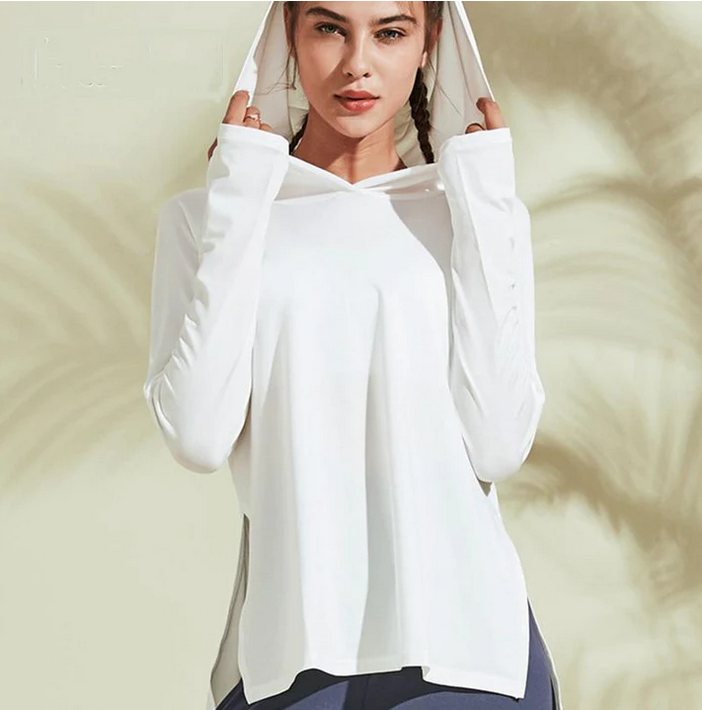 Top manches longues à capuche 5 couleurs au choix