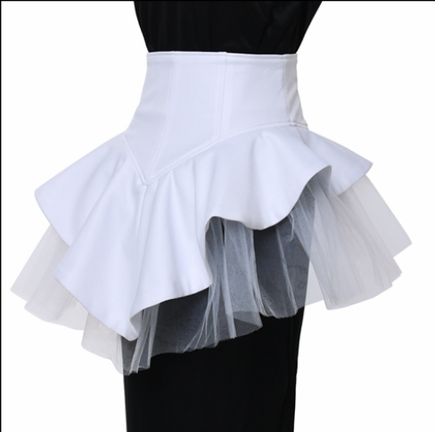 Ceinture corset avec jupe tulle coloris noir ou blanc