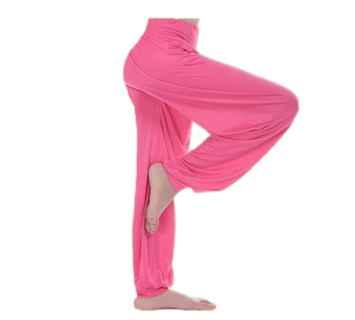 Pantalon large harem resserré aux chevilles