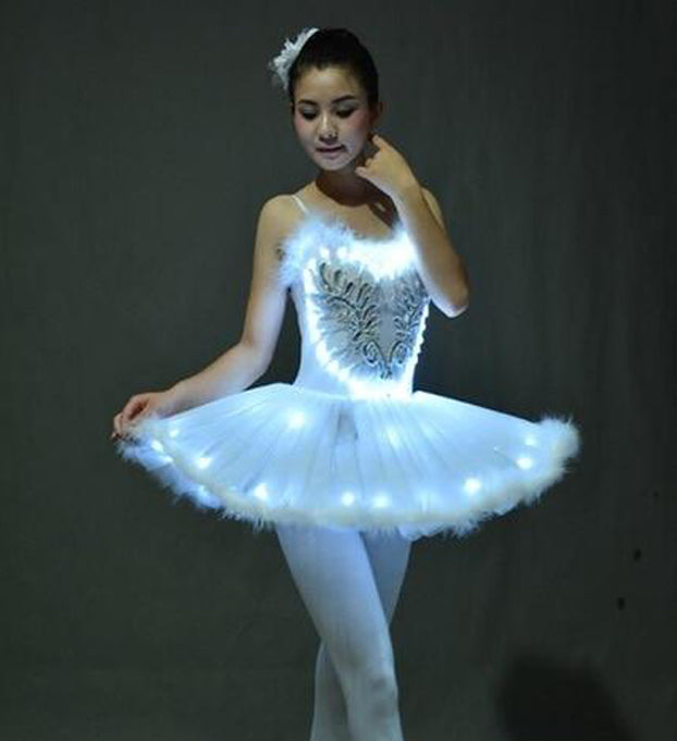 Robe Tutu bretelles lumières LED coloris blanc ou violet