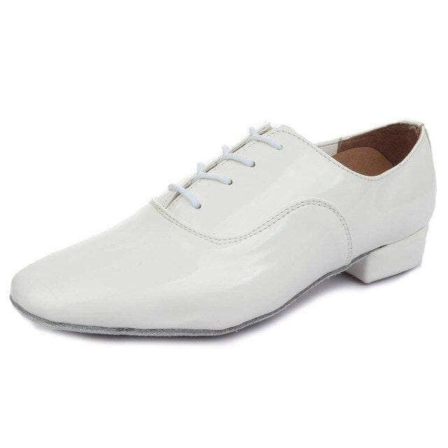 Chaussures de danse pour hommes - Sneakers à lacets - Coloris au choix: noir, blanc, or, argent - Au choix styles vernis ou mate - 2 hauteurs de talons disponibles - Dance Store