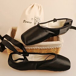 Chaussons Pointes satin jaune