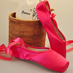 Chaussons Pointes satin jaune